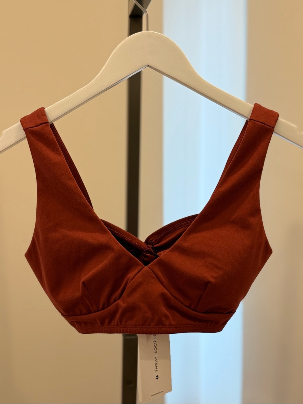 Thrive Société Twist Back Bra - Cowhide